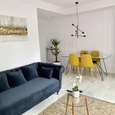 New Gorgeous - Beachfront - 3 Bd דירה *