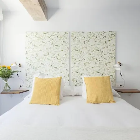 New Gorgeous - Beachfront - 3 Bd * San Sebastián