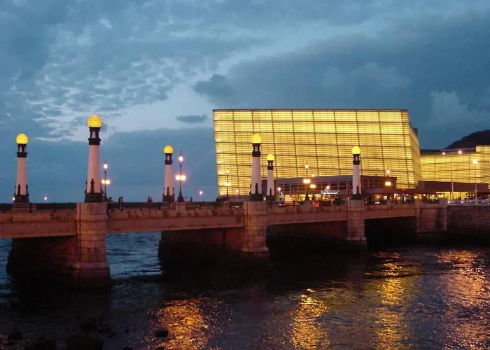 New Gorgeous - Beachfront - 3 Bd Lägenhet