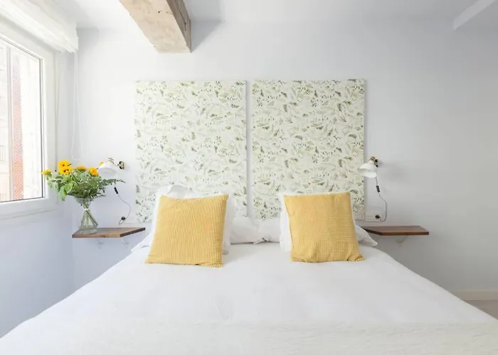 New Gorgeous - Beachfront - 3 Bd * San Sebastián