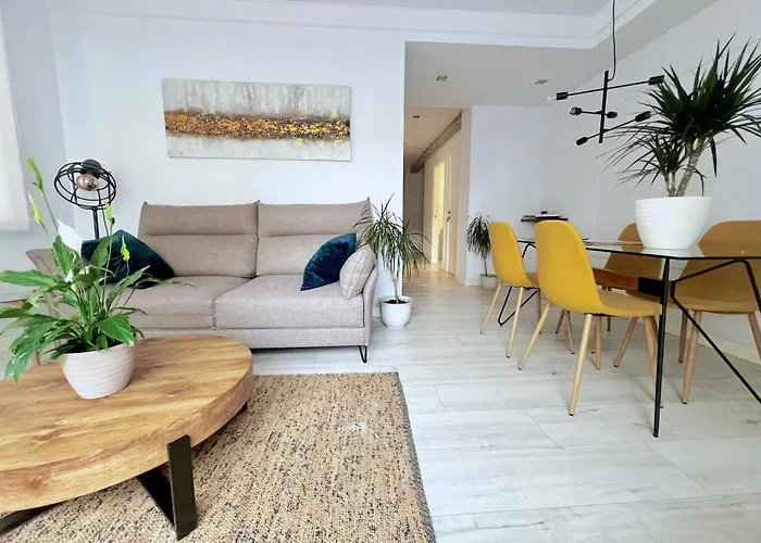 New Gorgeous - Beachfront - 3 Bd * 圣塞瓦斯蒂安